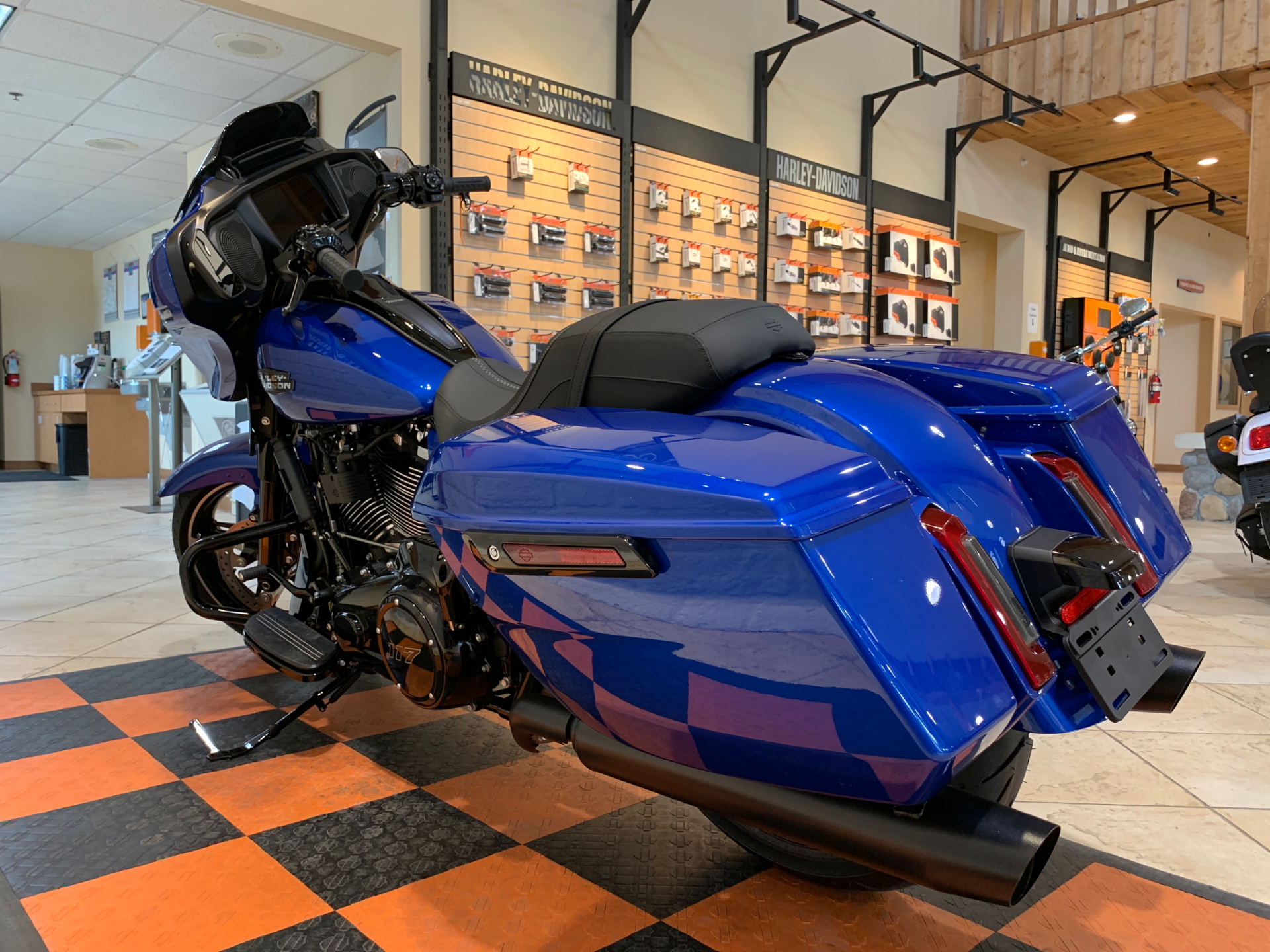 2024 Harley-Davidson Street Glide® in Houston, Texas - Photo 8