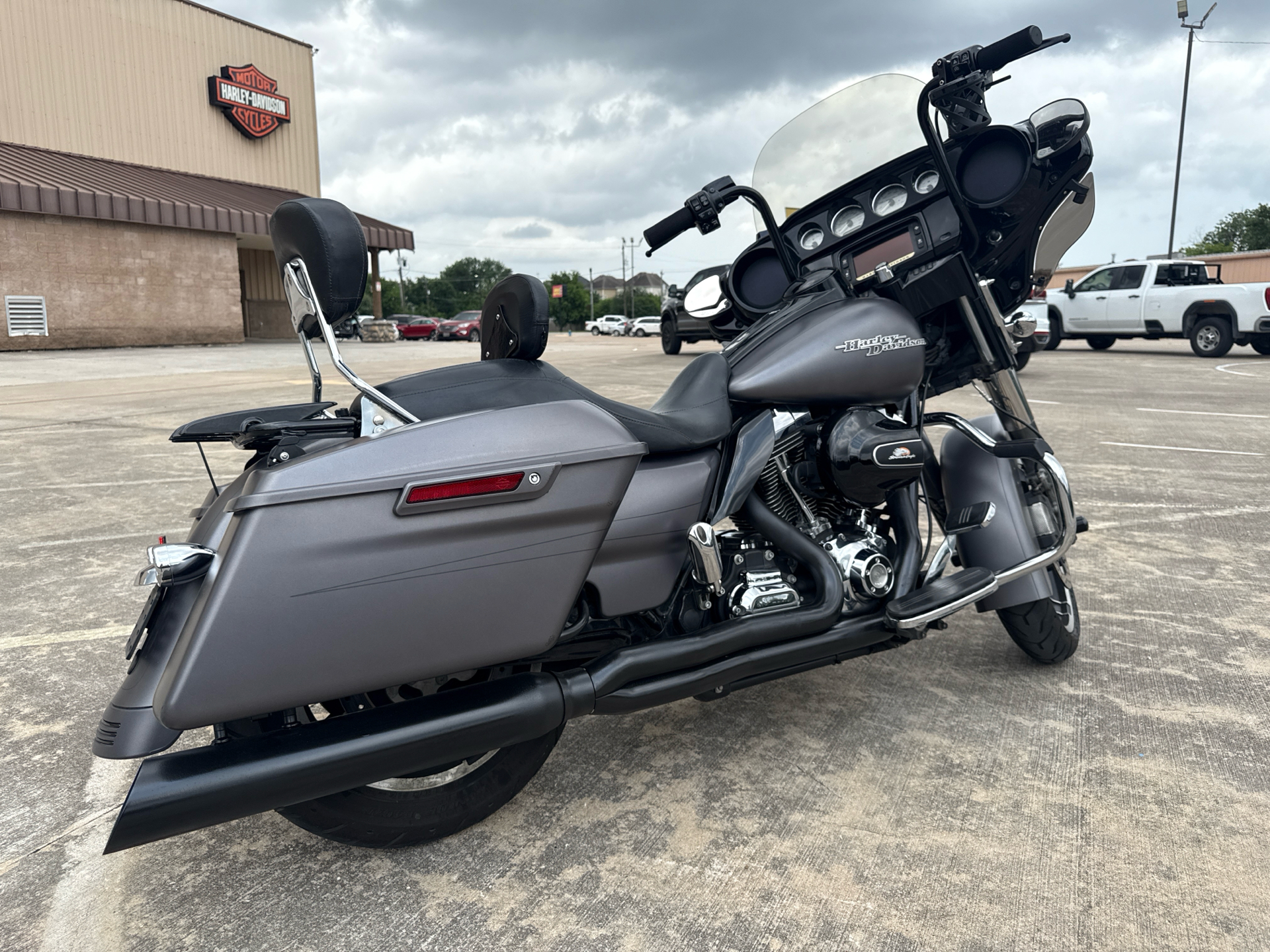 2016 Harley-Davidson Street Glide® Special in Houston, Texas - Photo 3
