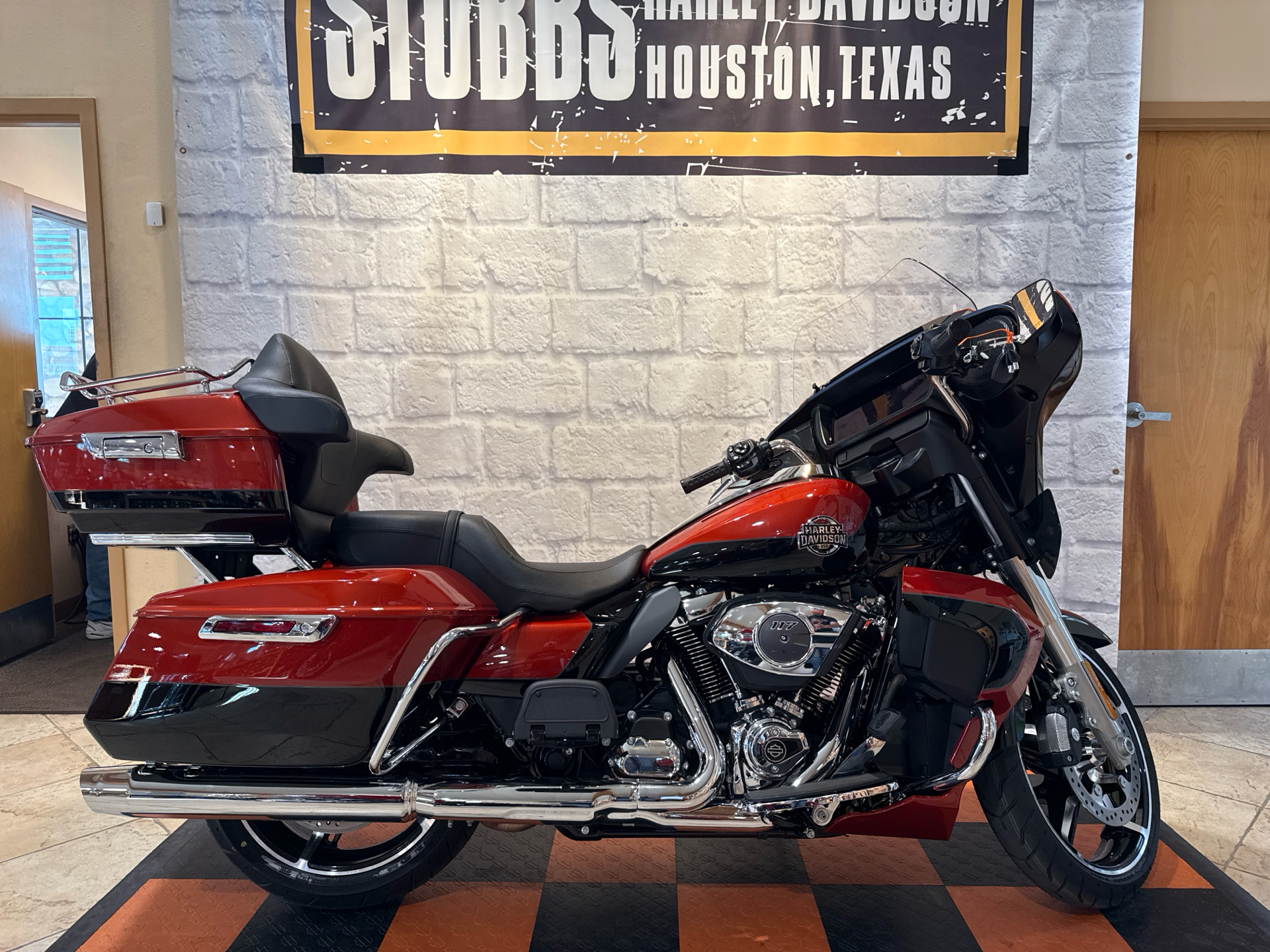 2025 Harley-Davidson Street Glide® Ultra in Houston, Texas - Photo 1
