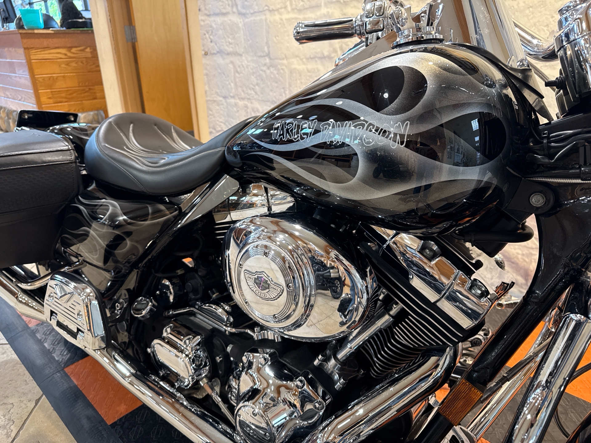 2003 Harley-Davidson FLHRCI Road King® Classic in Houston, Texas - Photo 4