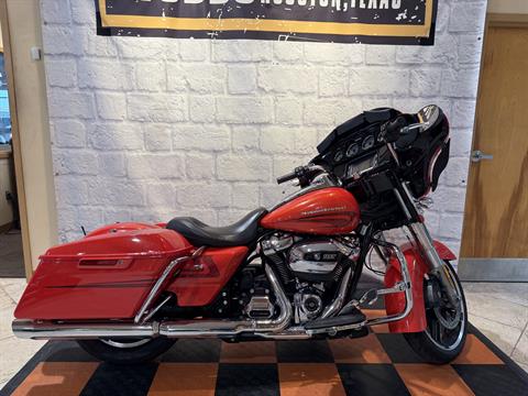 2017 Harley-Davidson Street Glide® Special in Houston, Texas - Photo 1