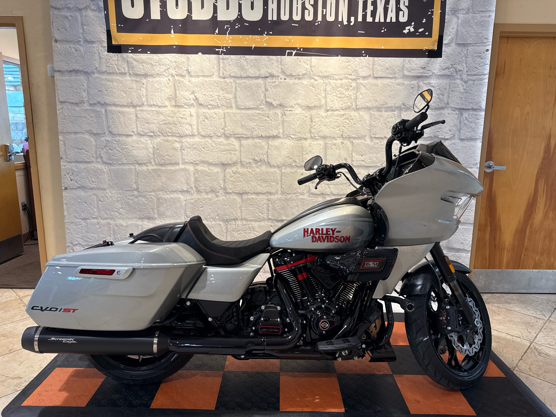 2025 Harley-Davidson CVO™ Road Glide® ST in Houston, Texas - Photo 1