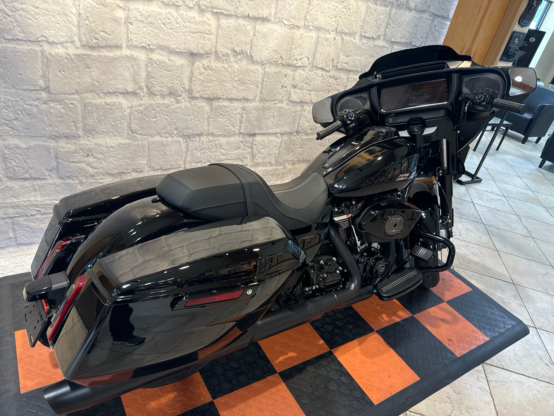 2024 Harley-Davidson Street Glide® in Houston, Texas - Photo 3