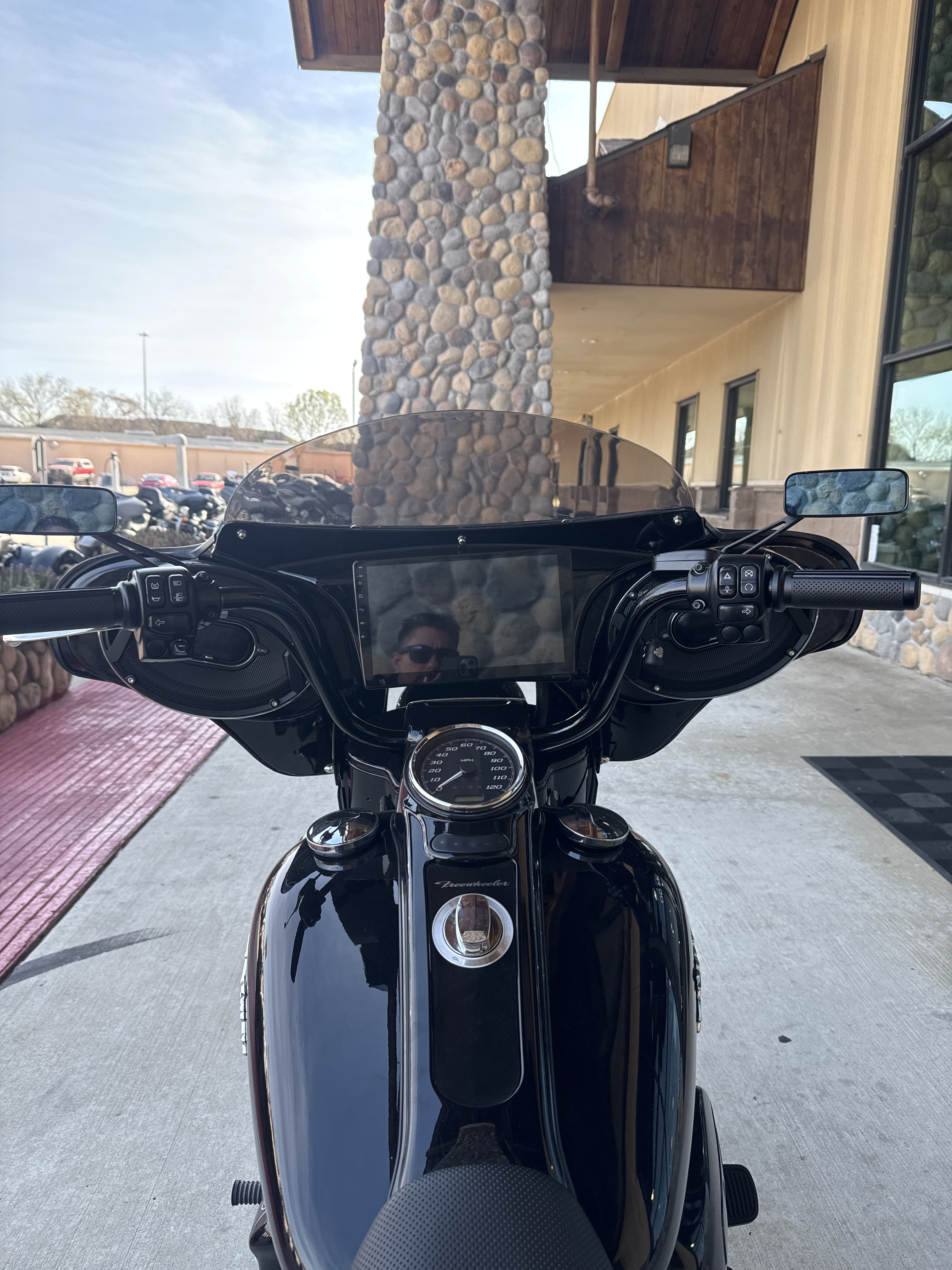 2023 Harley-Davidson Freewheeler® in Houston, Texas - Photo 3