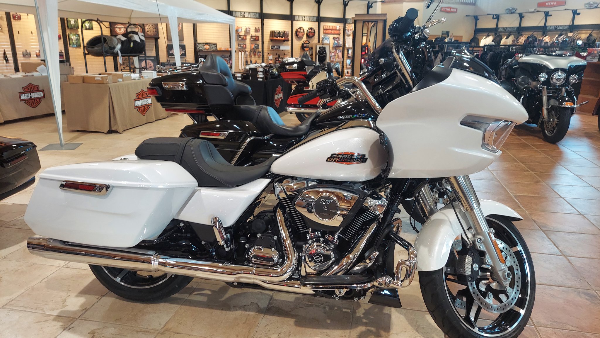 2024 Harley-Davidson Road Glide® 1