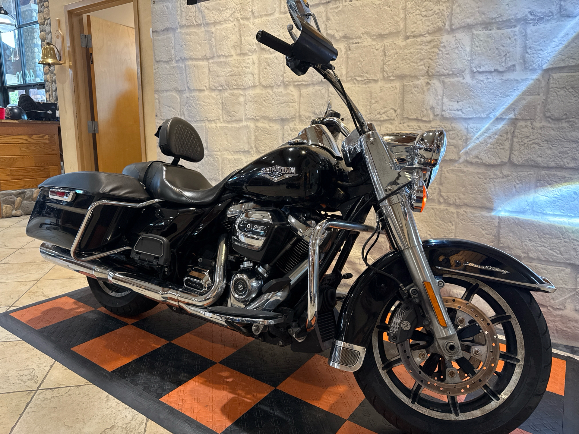 2018 Harley-Davidson Road King® in Houston, Texas - Photo 2