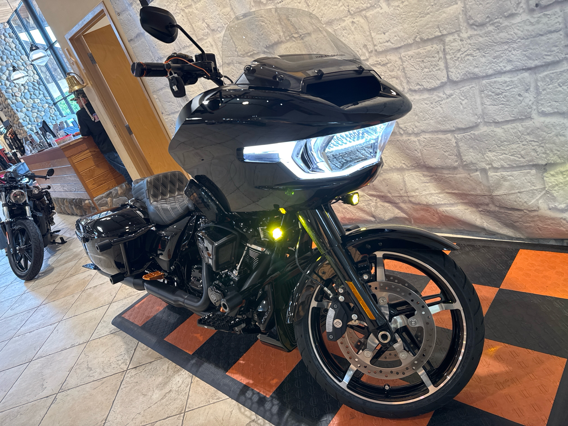 2024 Harley-Davidson Road Glide® in Houston, Texas - Photo 3