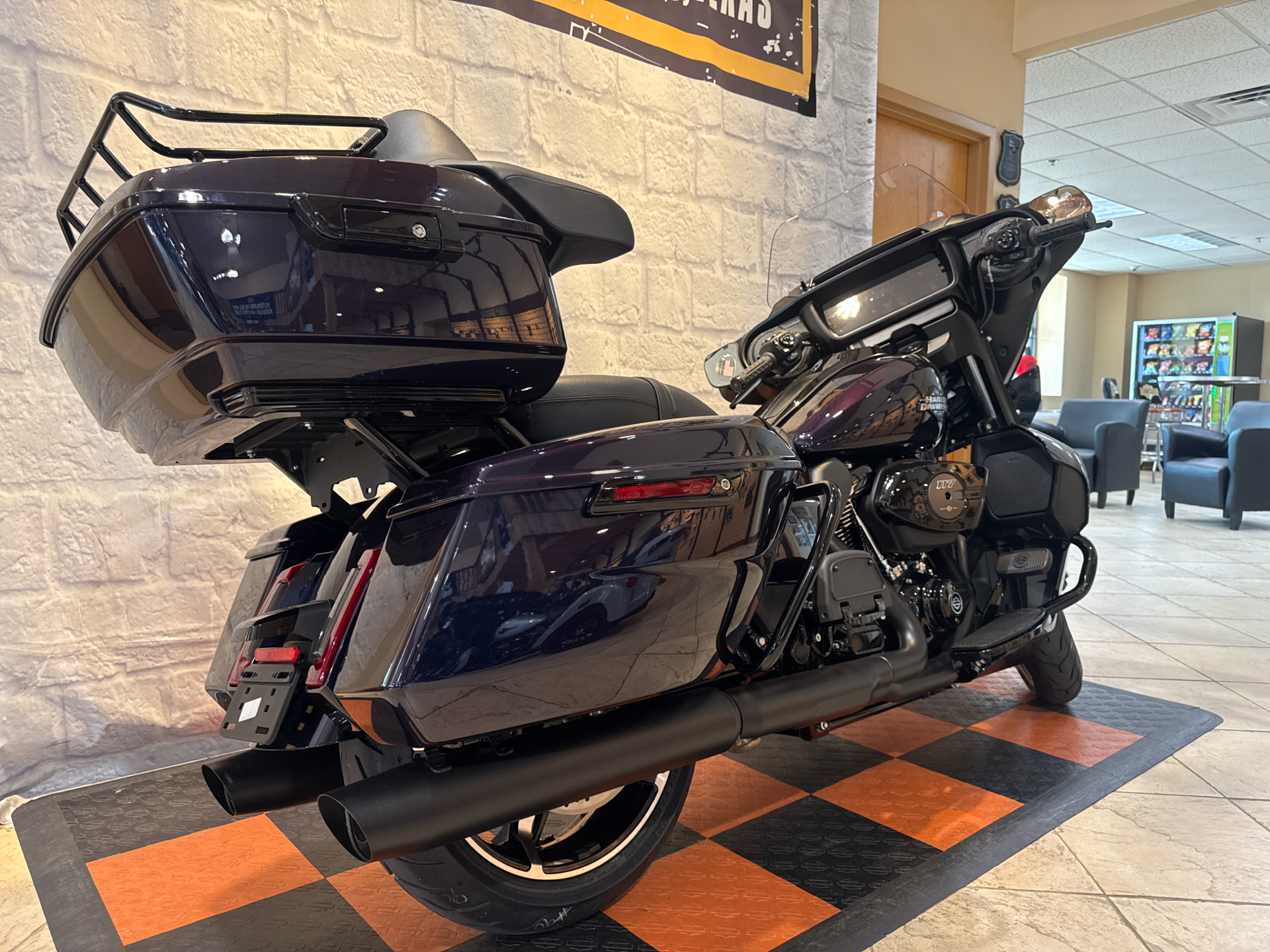 2025 Harley-Davidson Street Glide® Ultra in Houston, Texas - Photo 3