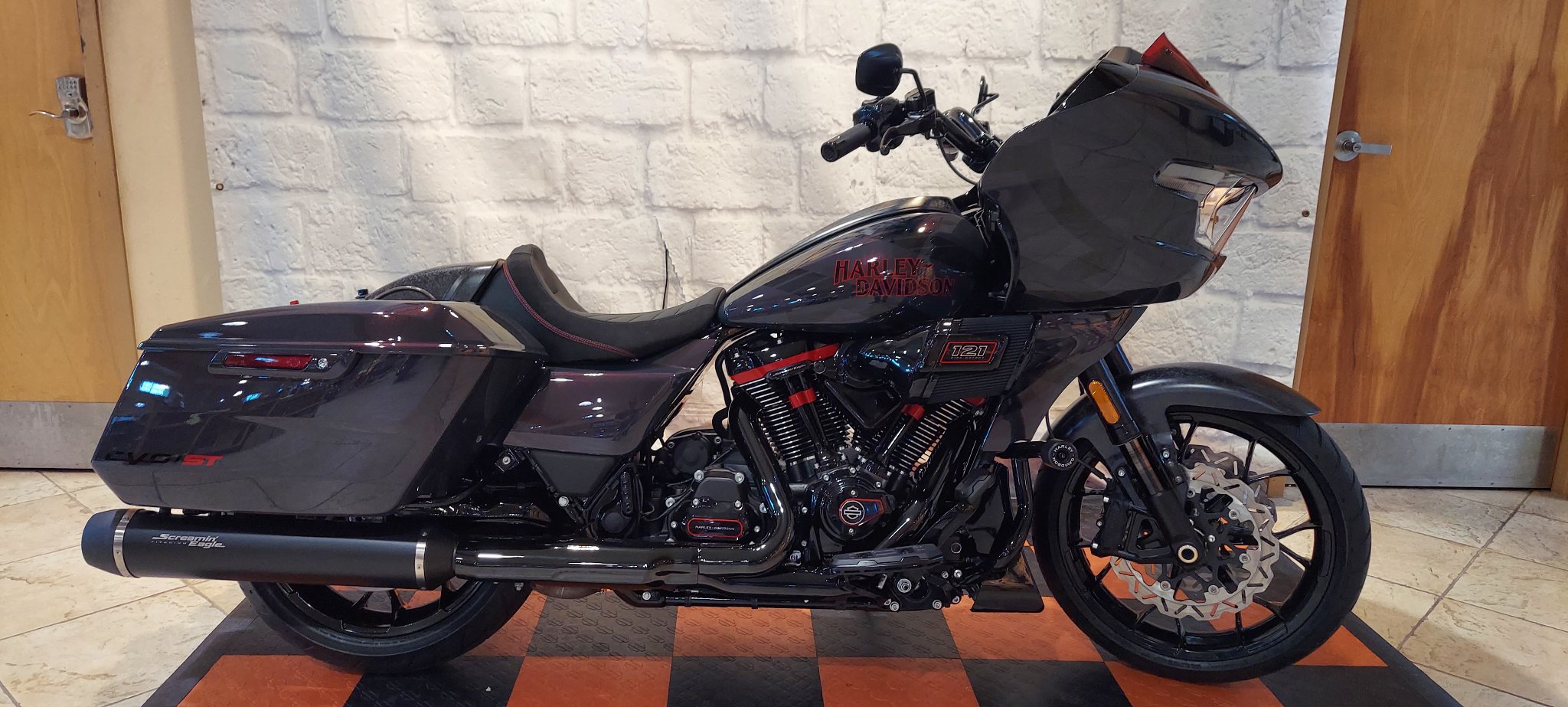 2026 Harley-Davidson CVO Road Glide® ST 1