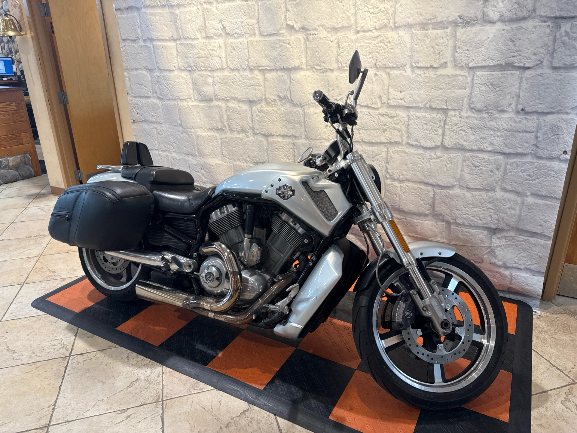 2009 Harley-Davidson V-Rod® Muscle™ in Houston, Texas - Photo 2