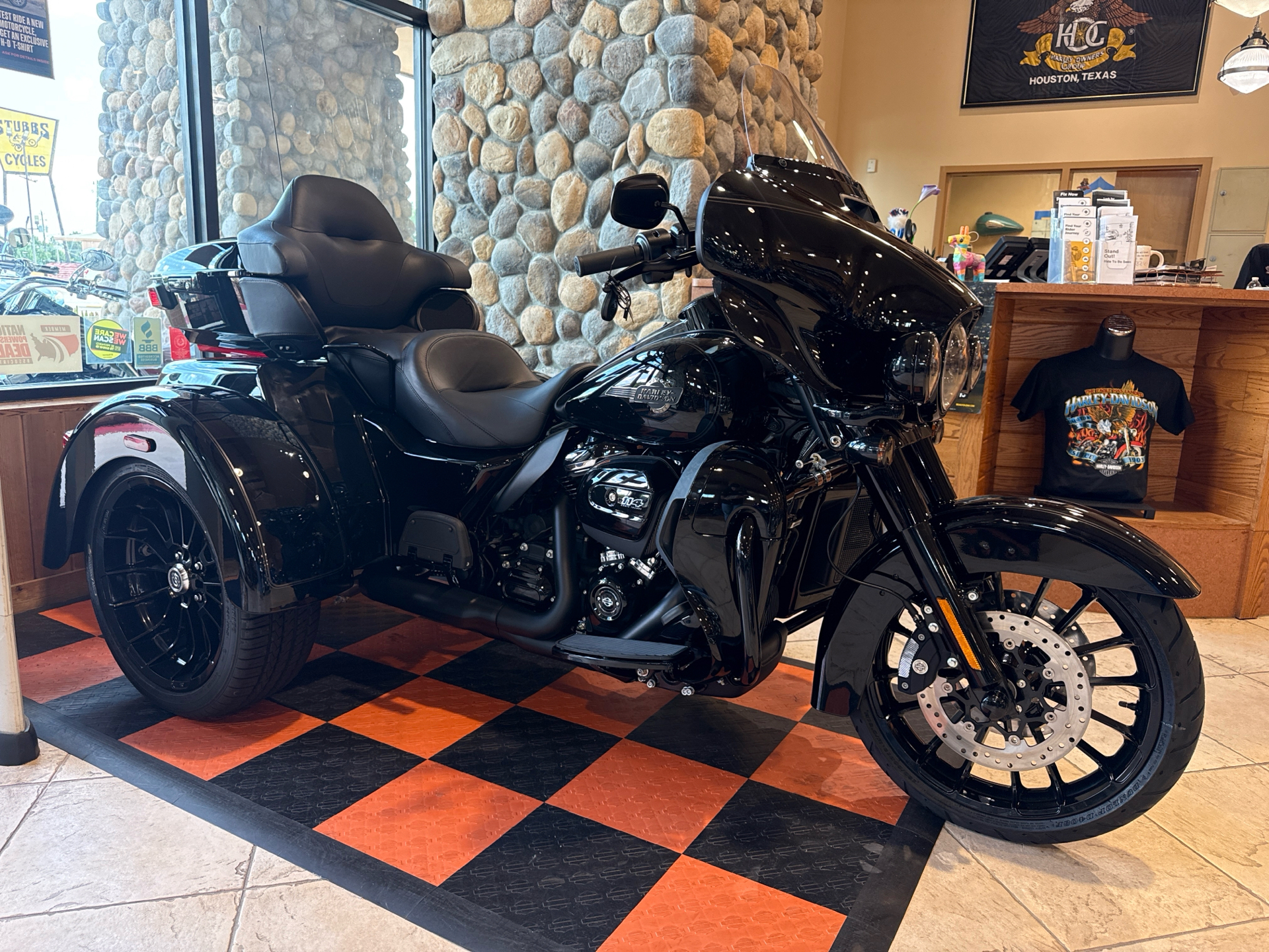 2025 Harley-Davidson Tri Glide® Ultra in Houston, Texas - Photo 1