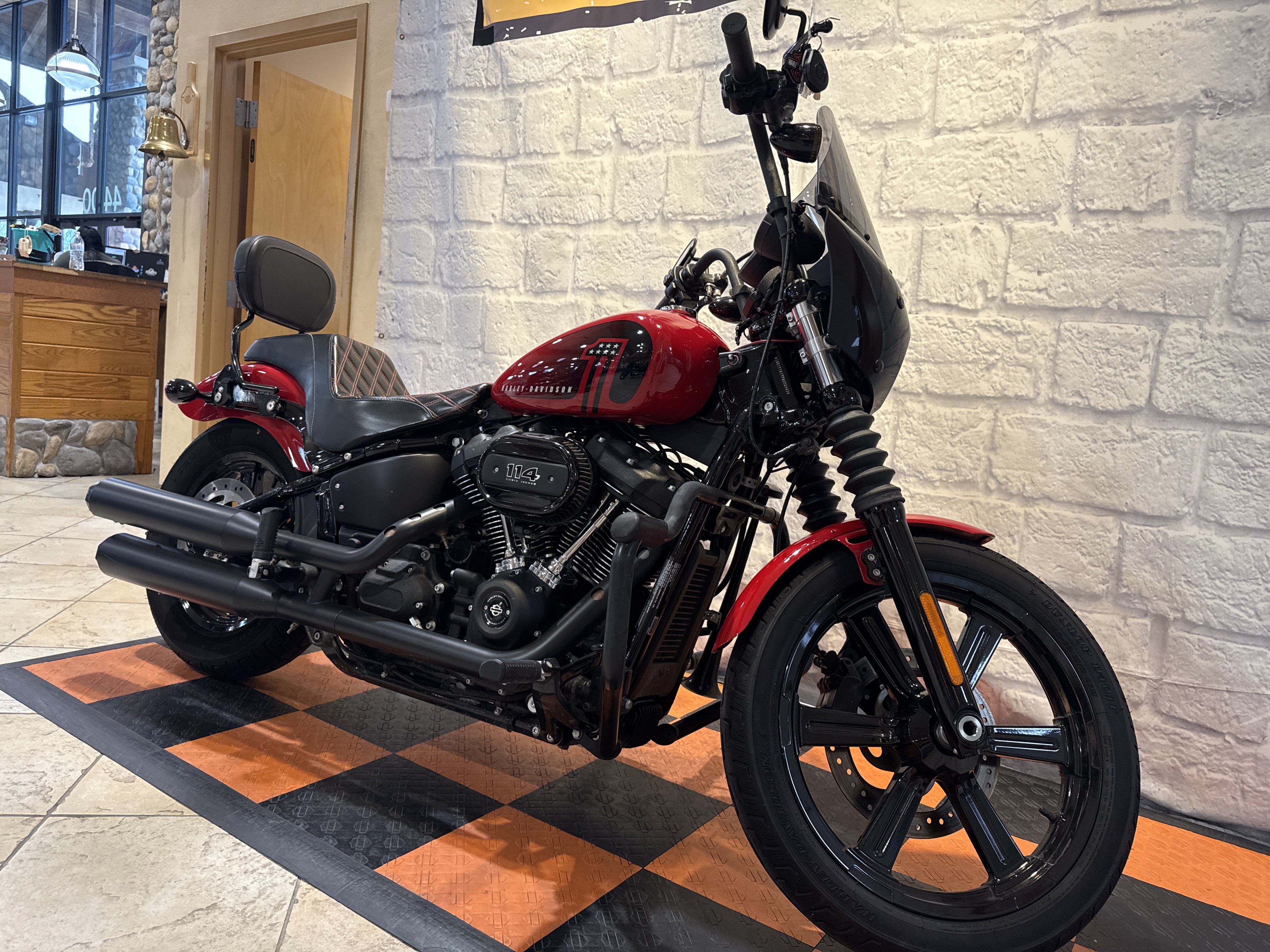 2023 Harley-Davidson Street Bob® 114 in Houston, Texas - Photo 2