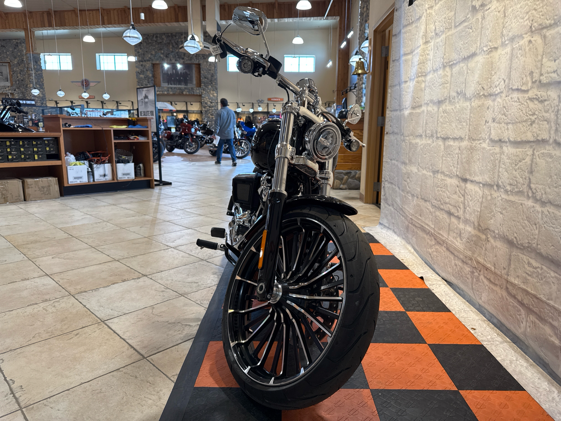 2025 Harley-Davidson Breakout® in Houston, Texas - Photo 3
