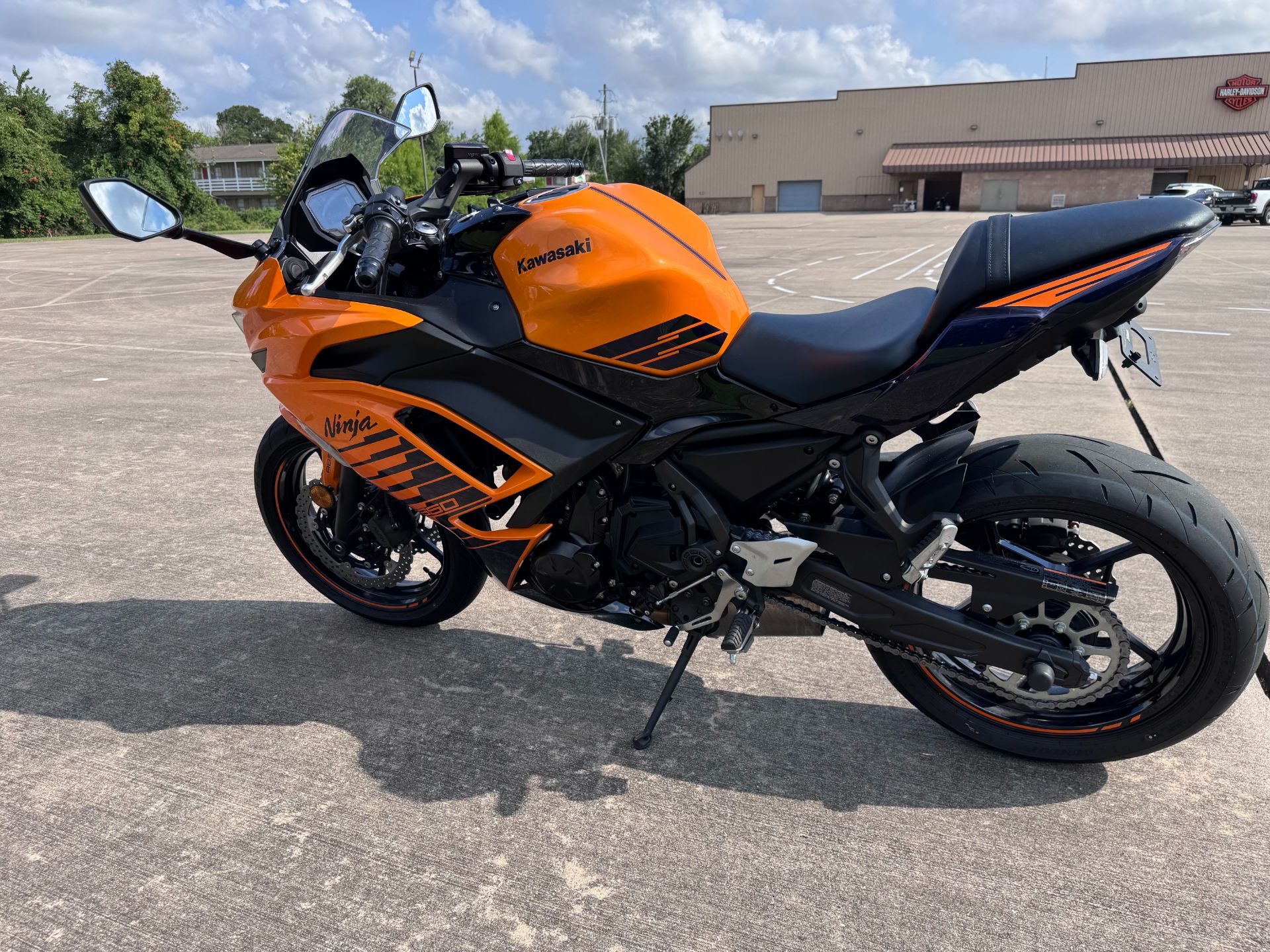 2025 Kawasaki Ninja 650 ABS in Houston, Texas - Photo 4