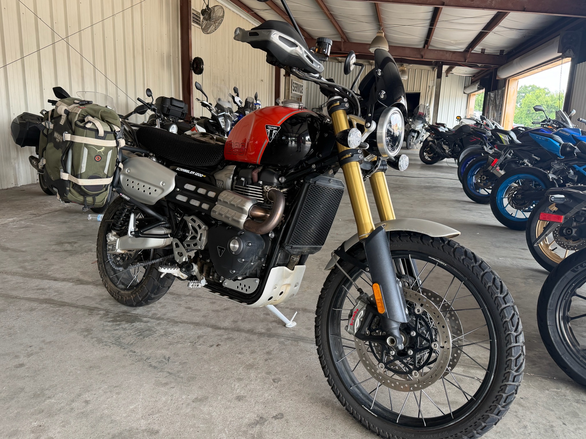 2024 Triumph Scrambler 1200 XE 1
