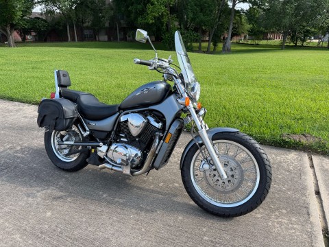 2005 Suzuki Boulevard S50 in Houston, Texas - Photo 1