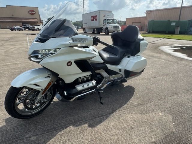 2018 Honda Gold Wing Tour in Houston, Texas - Photo 3