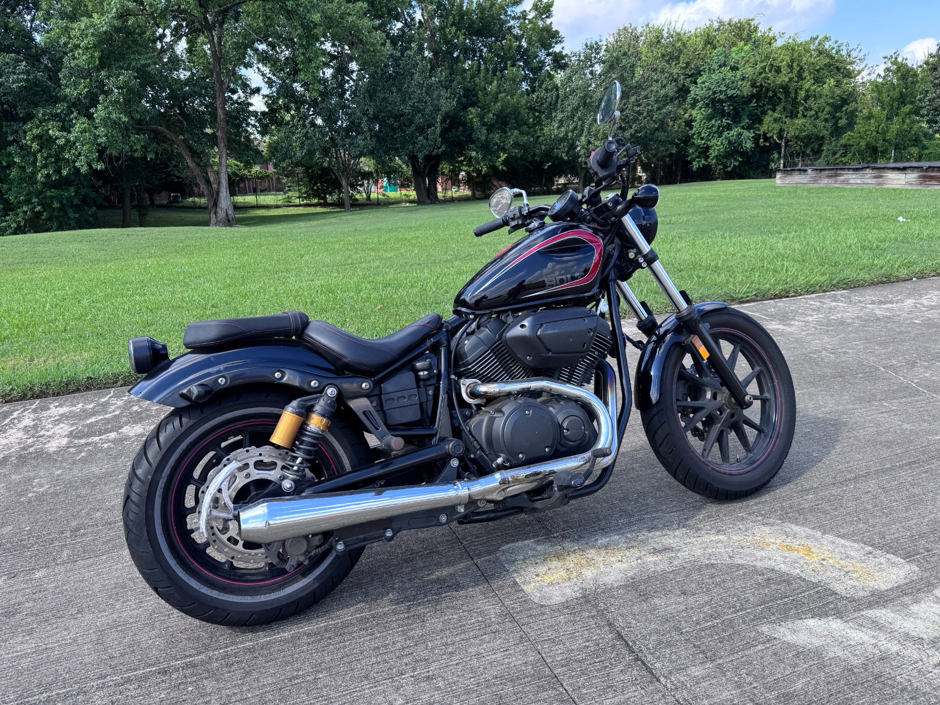 2015 Yamaha Bolt R-Spec in Houston, Texas - Photo 2