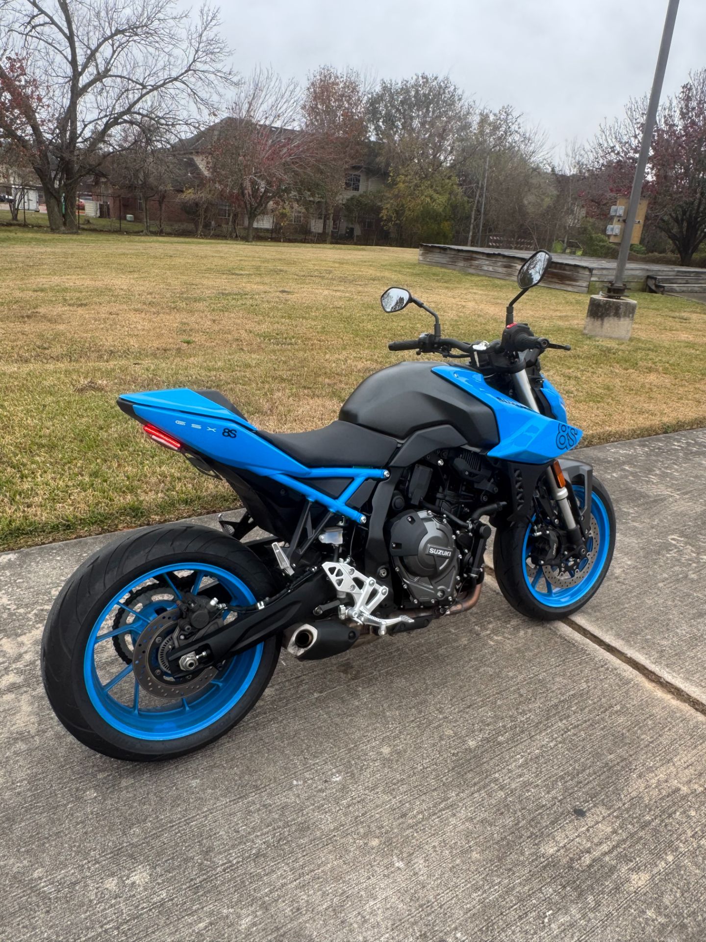 2024 Suzuki GSX-8S in Houston, Texas - Photo 2