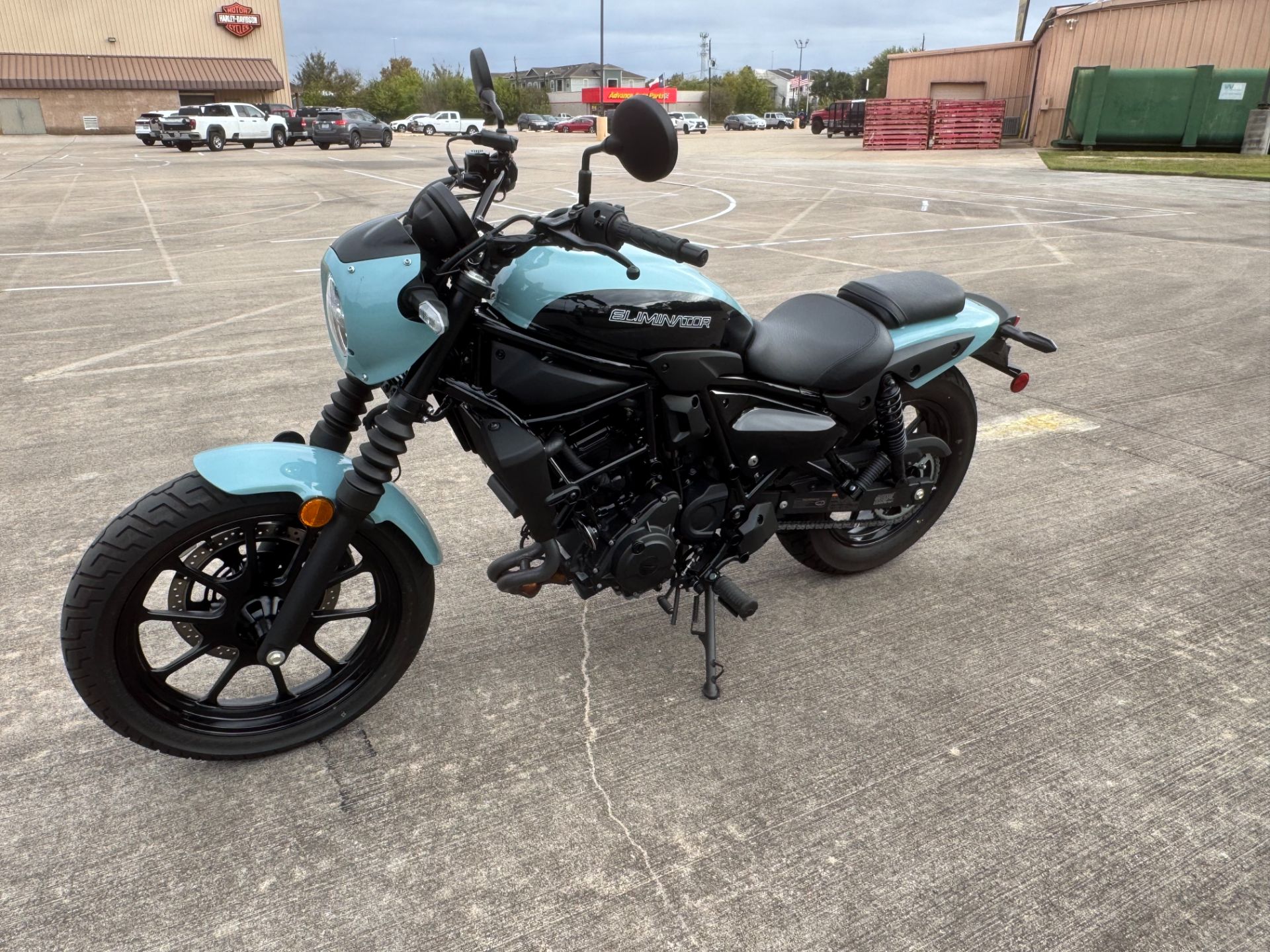 2025 Kawasaki Eliminator SE ABS in Houston, Texas - Photo 4