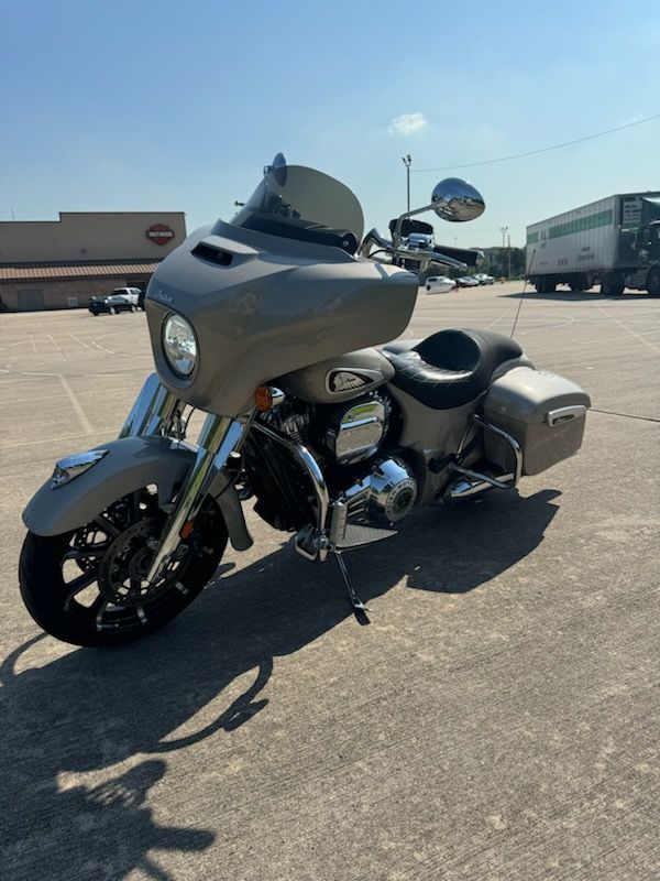 2022 Indian Motorcycle Chieftain® Limited in Houston, Texas - Photo 2