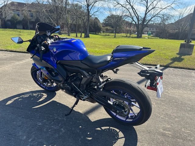 2024 Yamaha YZF-R7 in Houston, Texas - Photo 2