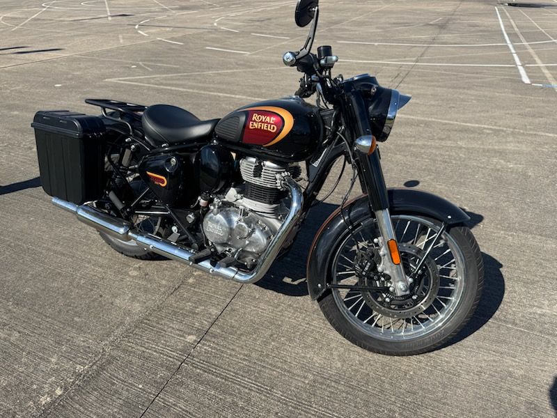 2023 Royal Enfield Classic 350 in Houston, Texas - Photo 2