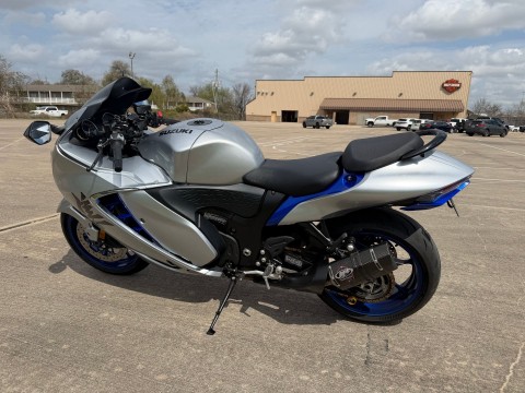 2025 Suzuki Hayabusa in Houston, Texas - Photo 3