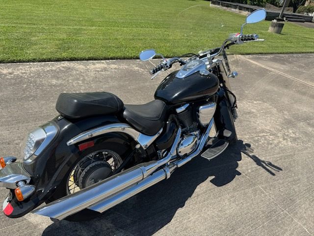 2017 Suzuki Boulevard C50 in Houston, Texas - Photo 2