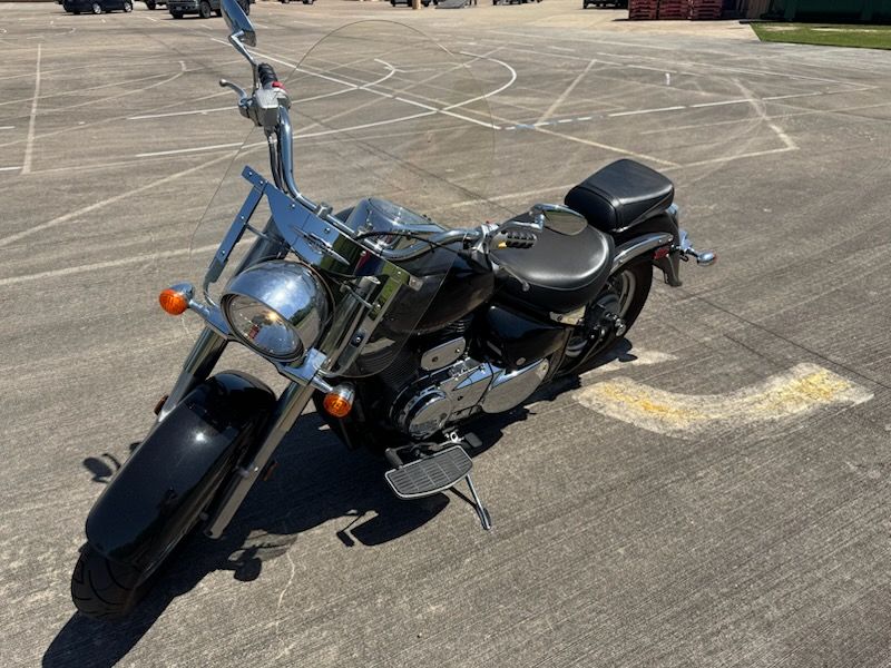 2017 Suzuki Boulevard C50 in Houston, Texas - Photo 4