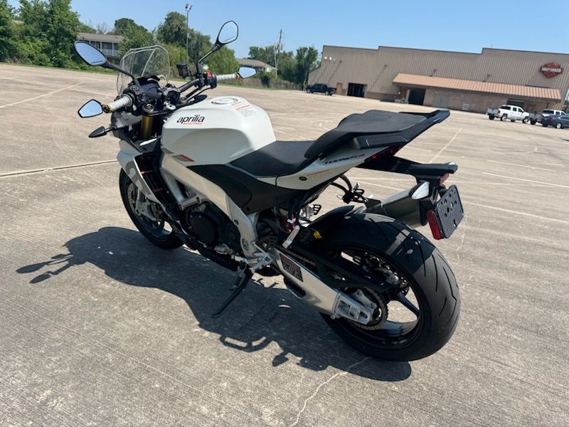 2022 Aprilia Tuono V4 1100 in Houston, Texas - Photo 3