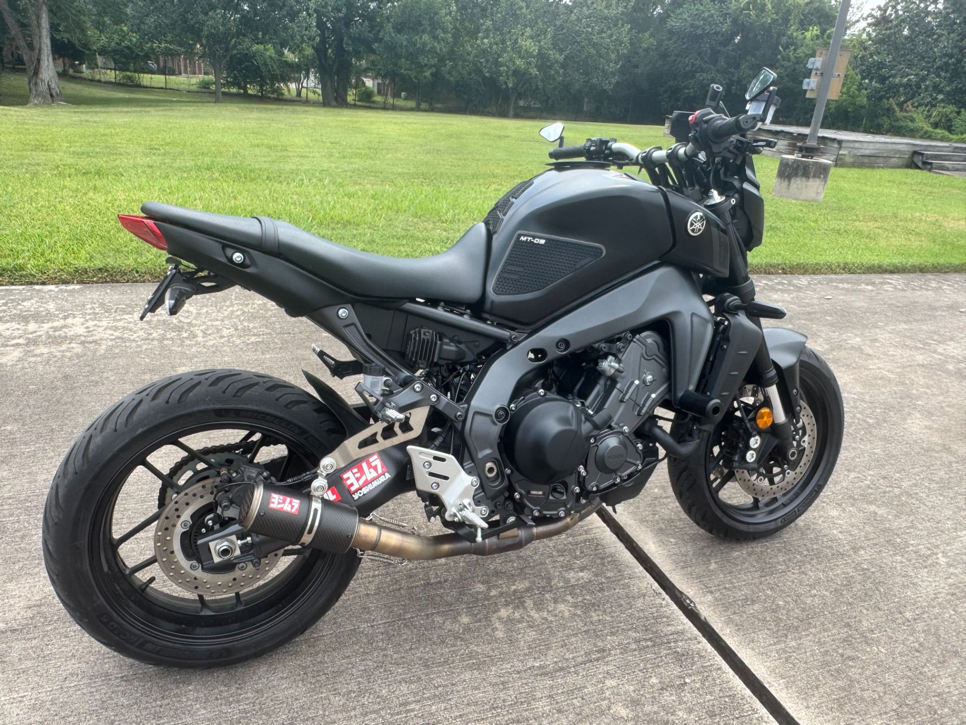 2023 Yamaha MT-09 in Houston, Texas - Photo 2