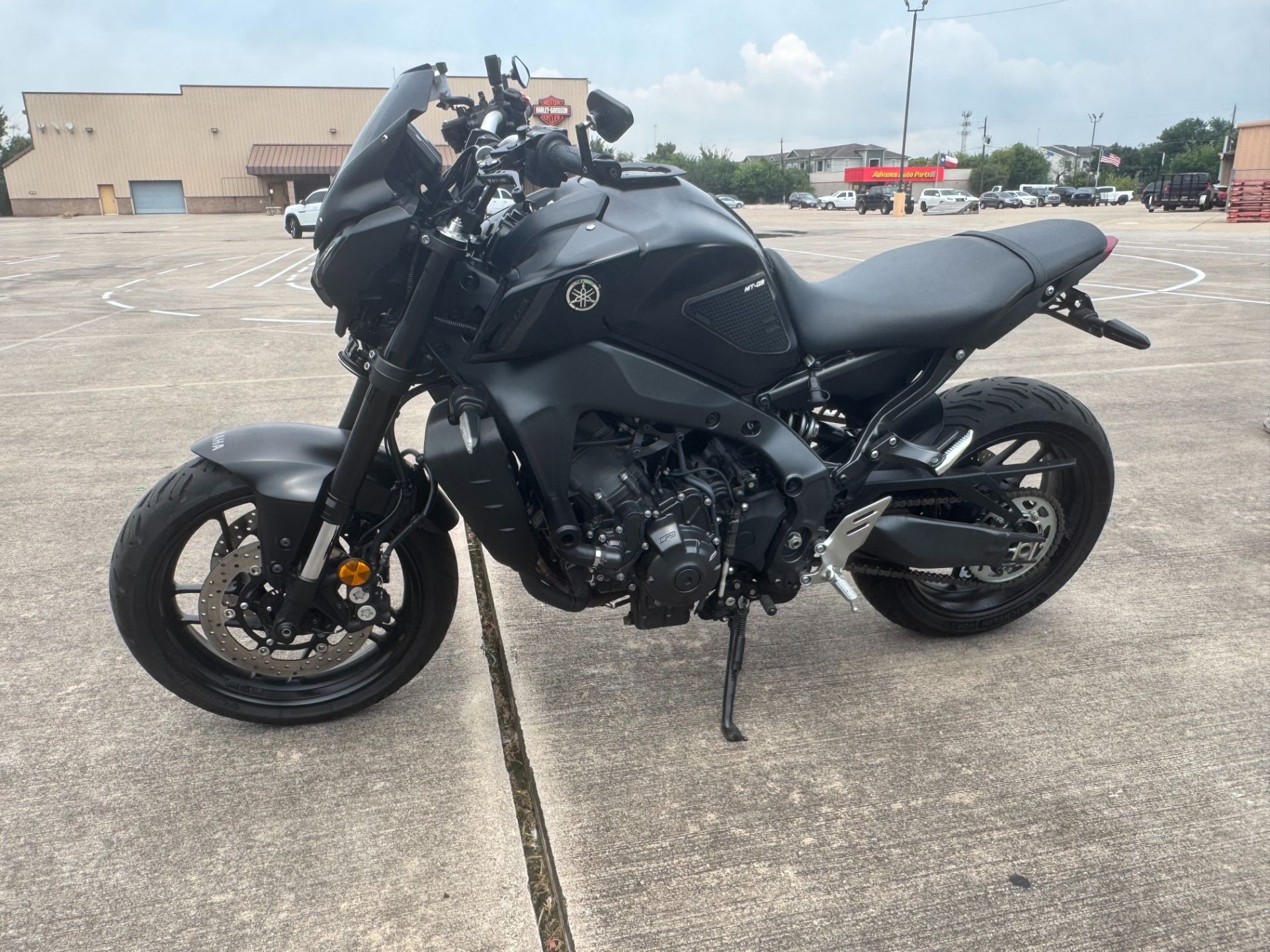 2023 Yamaha MT-09 in Houston, Texas - Photo 4