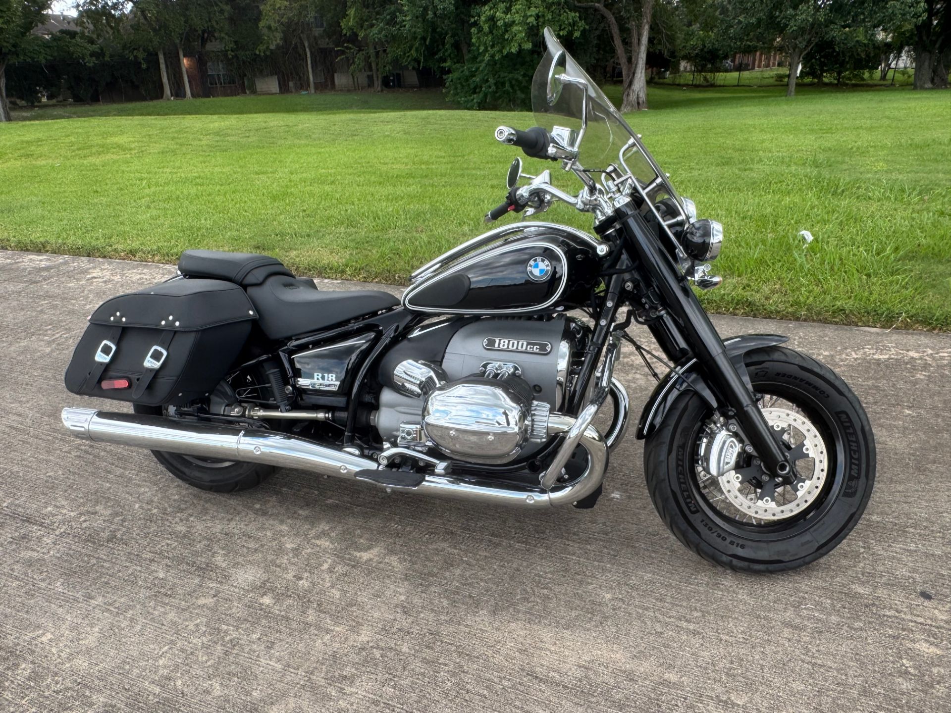 2021 BMW R 18 Classic in Houston, Texas - Photo 1