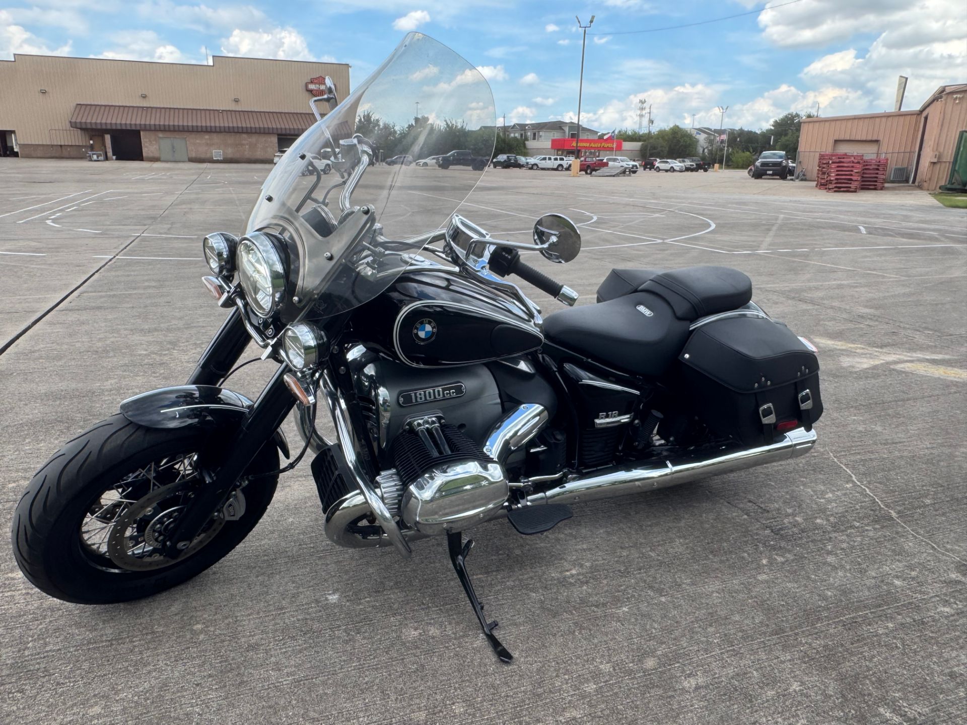 2021 BMW R 18 Classic in Houston, Texas - Photo 4