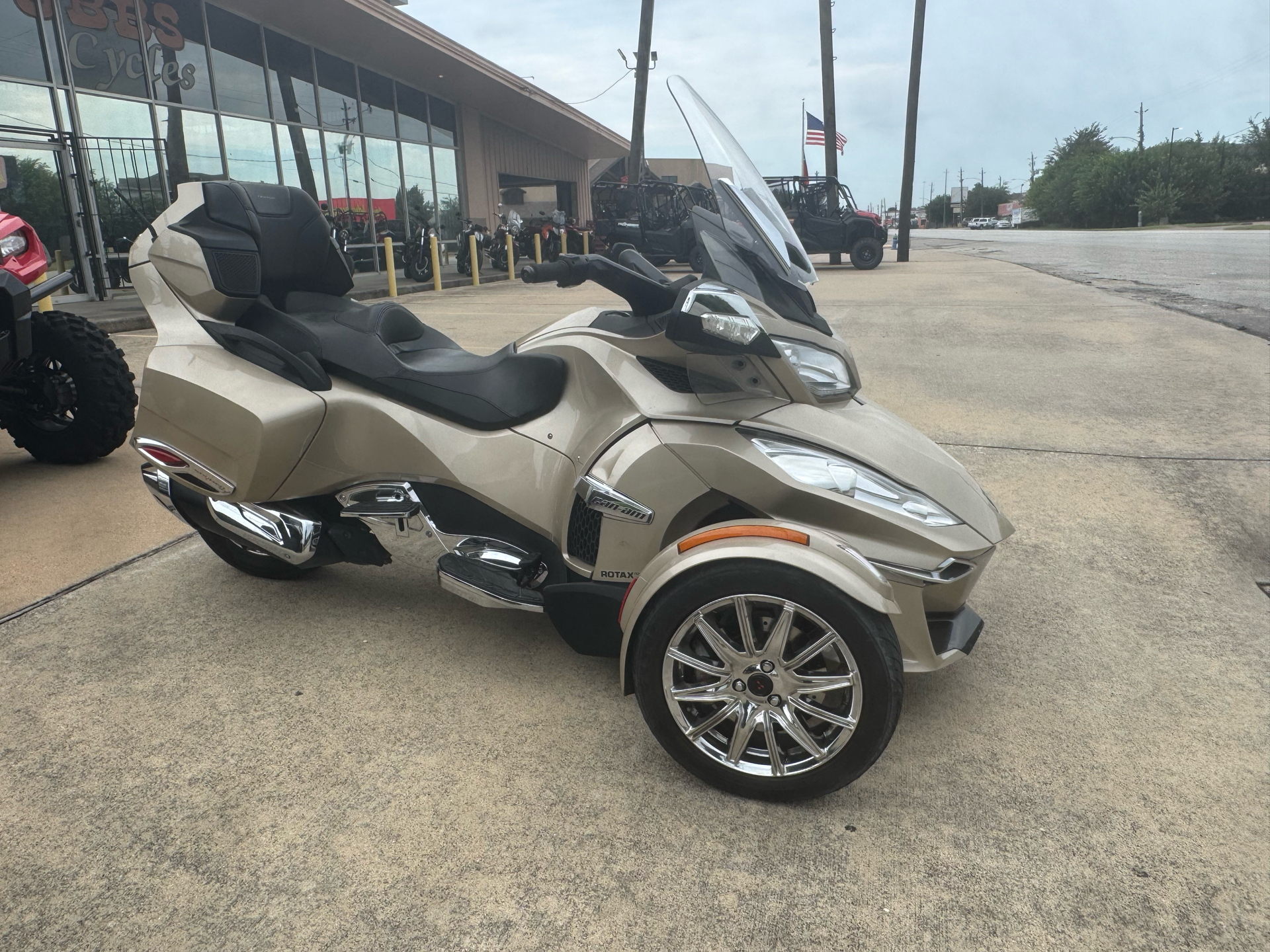 2018 Can-Am Spyder RT SM6 in Houston, Texas - Photo 3