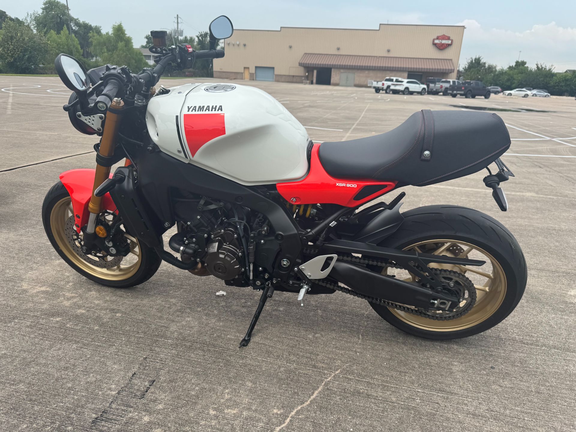 2024 Yamaha XSR900 in Houston, Texas - Photo 3