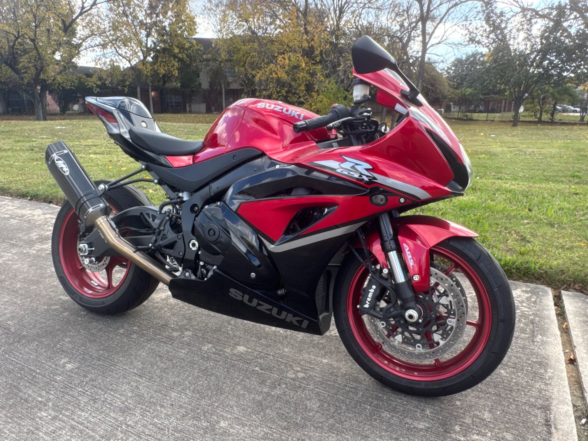 2025 Suzuki GSX-R1000 in Houston, Texas - Photo 1