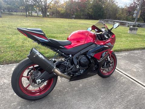 2025 Suzuki GSX-R1000 in Houston, Texas - Photo 2