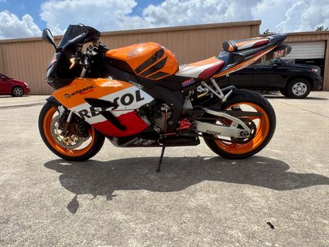 2004 Honda CBR1000RR in Houston, Texas - Photo 3