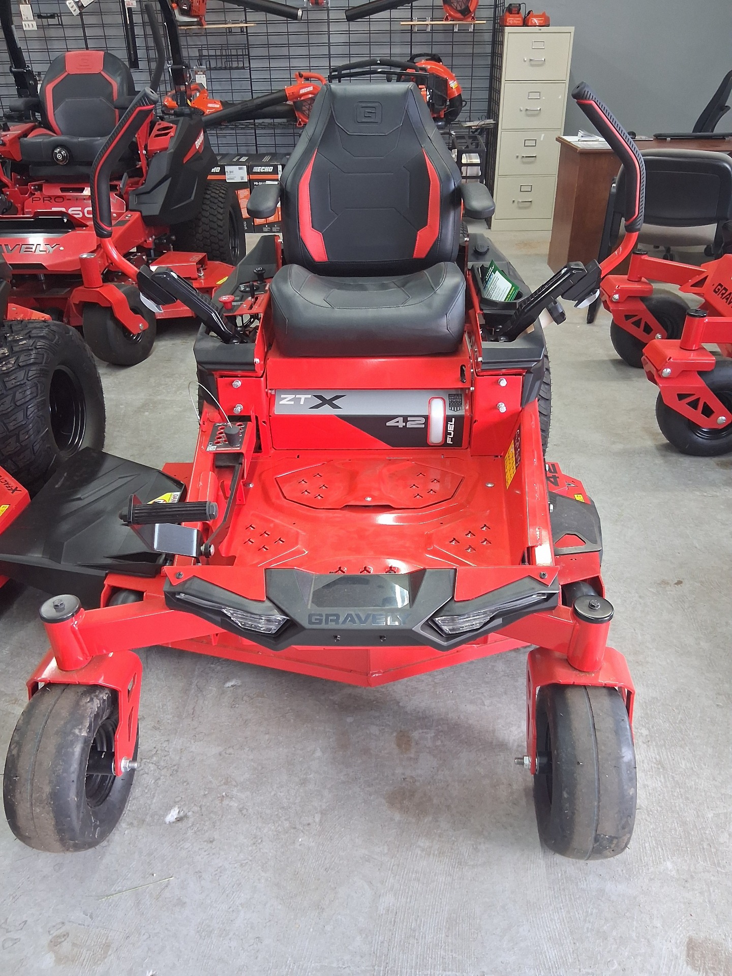 2024 Gravely USA ZT X 42 in. Kawasaki FR651V 21.5 hp in Gaylord, Michigan - Photo 1