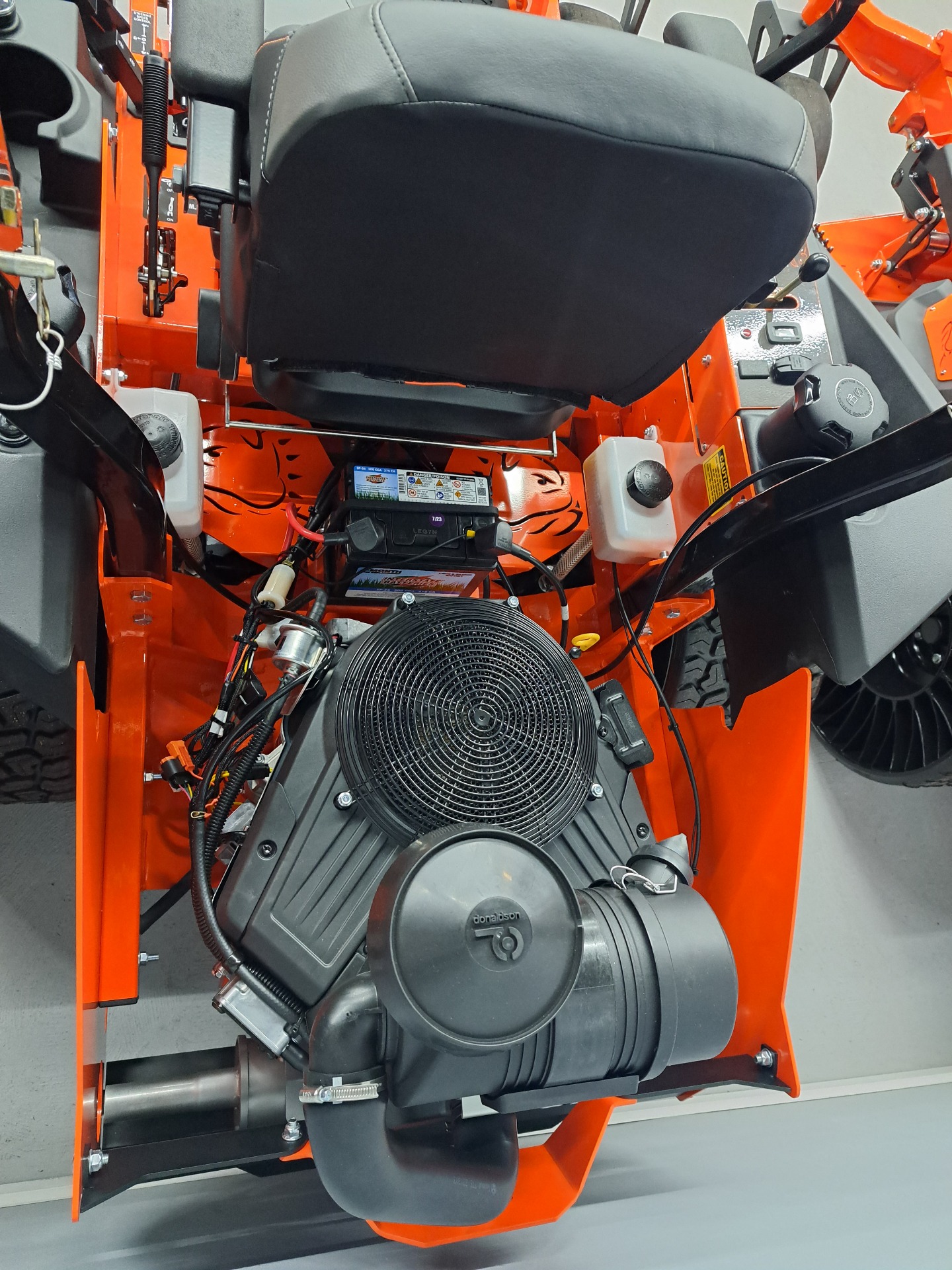 2024 Bad Boy Mowers Rebel X 61 in. Vanguard EFI 37 hp in Gaylord, Michigan - Photo 4