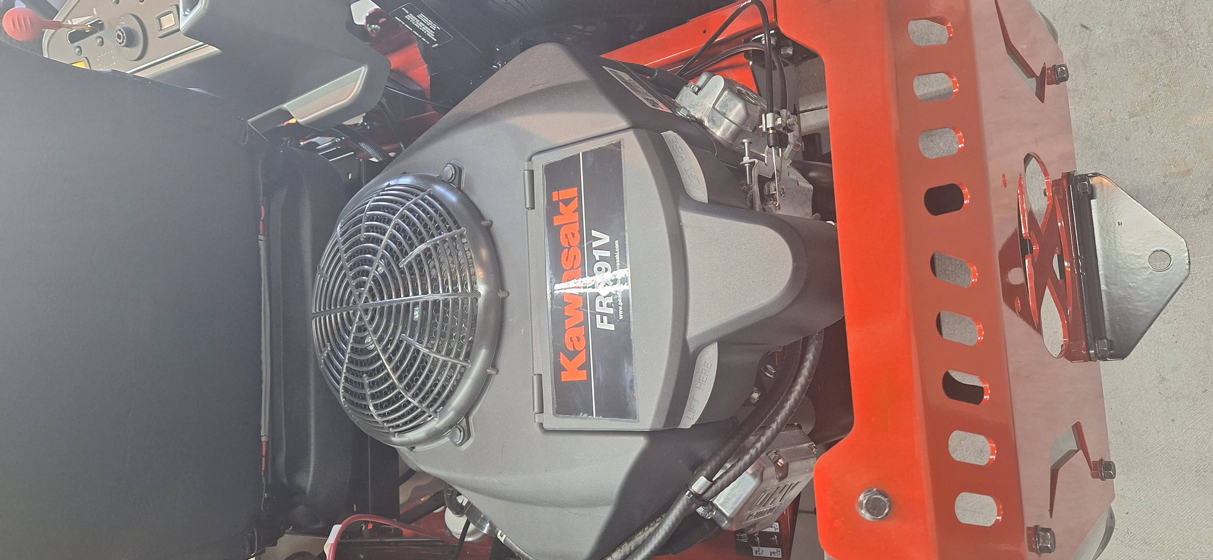 Exmark Radius S-Series 691 KAW 52" in Gaylord, Michigan - Photo 3