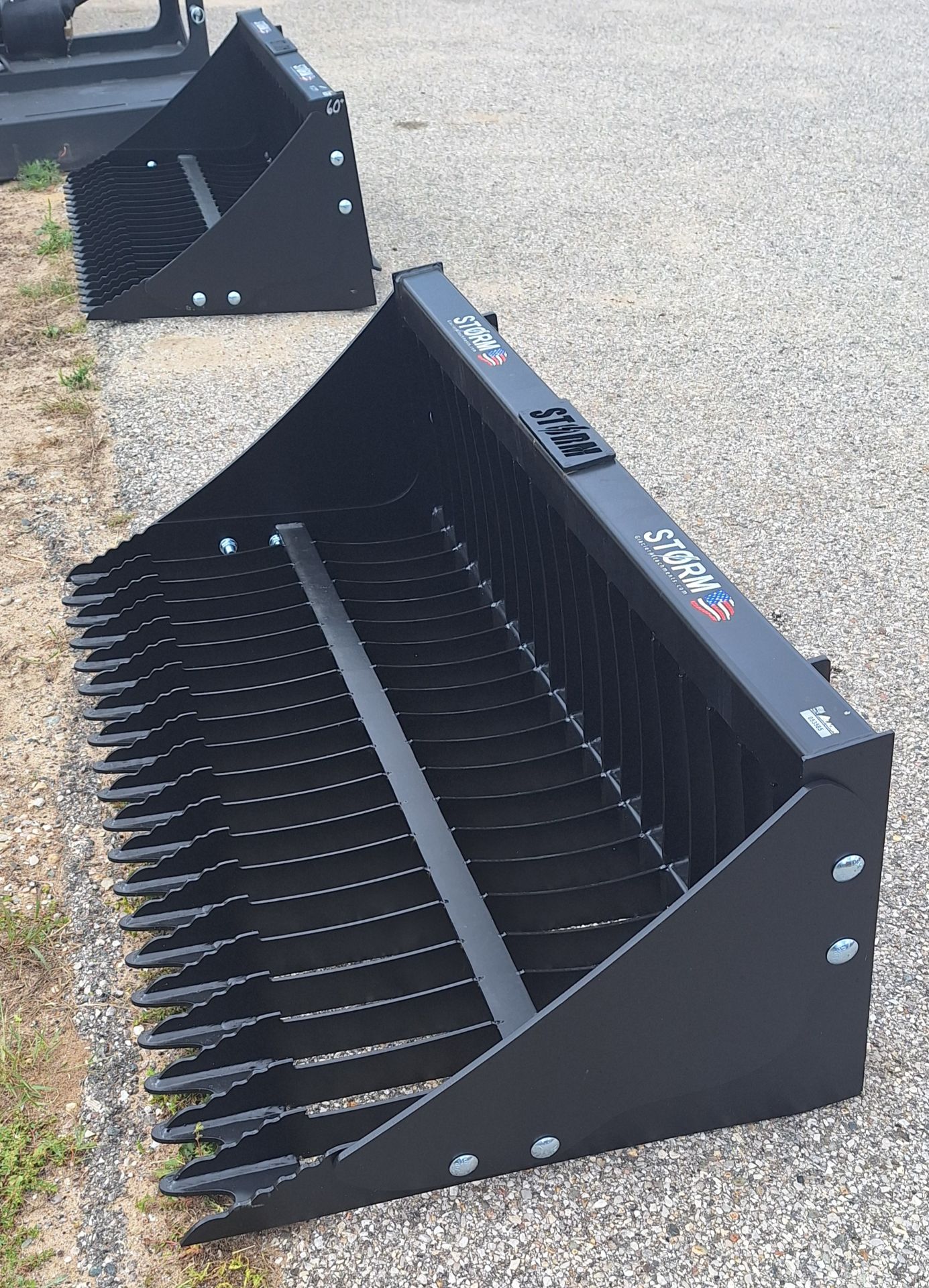 Glacier Attachments 60" Storm Rock Bucket in Gaylord, Michigan - Photo 2