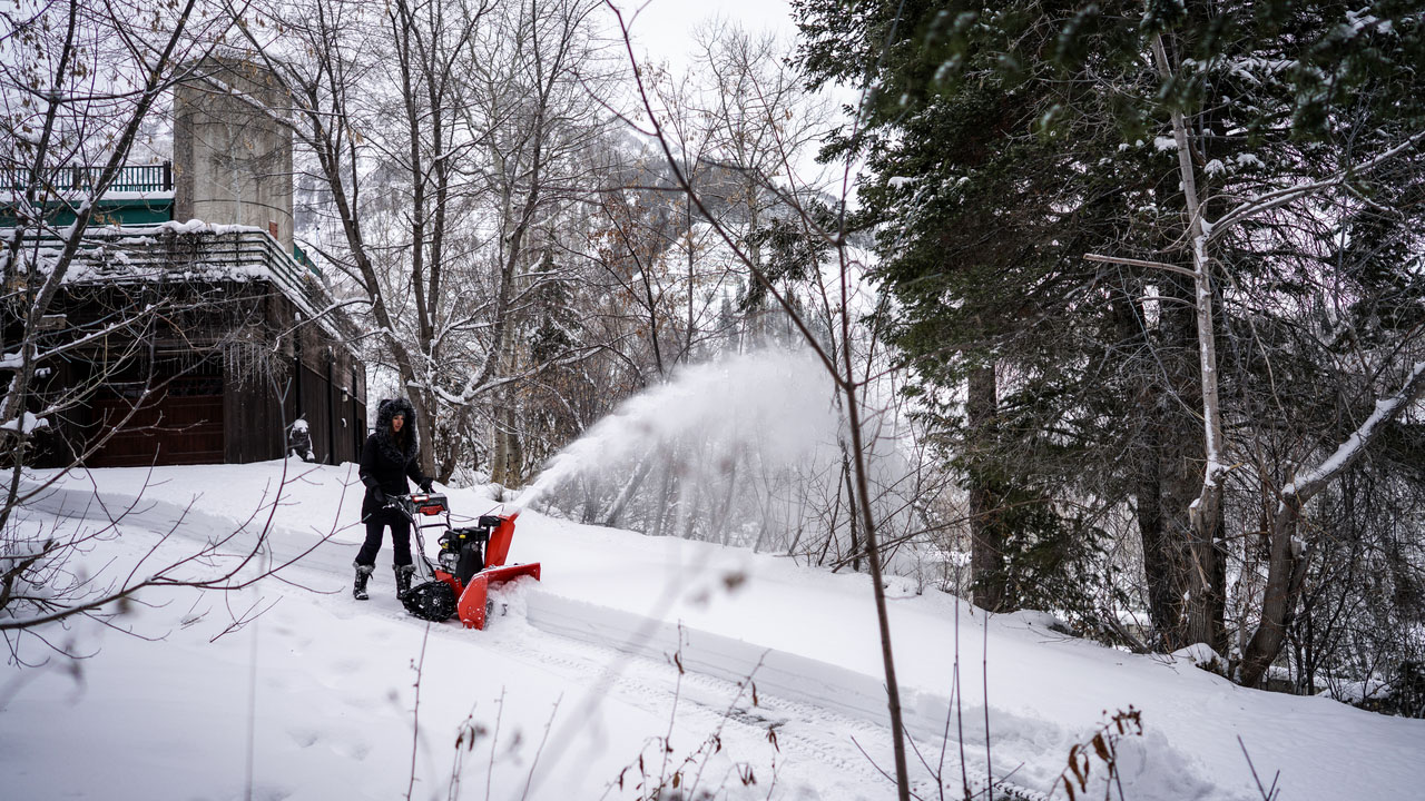 Ariens Compact 24 in Gaylord, Michigan - Photo 10
