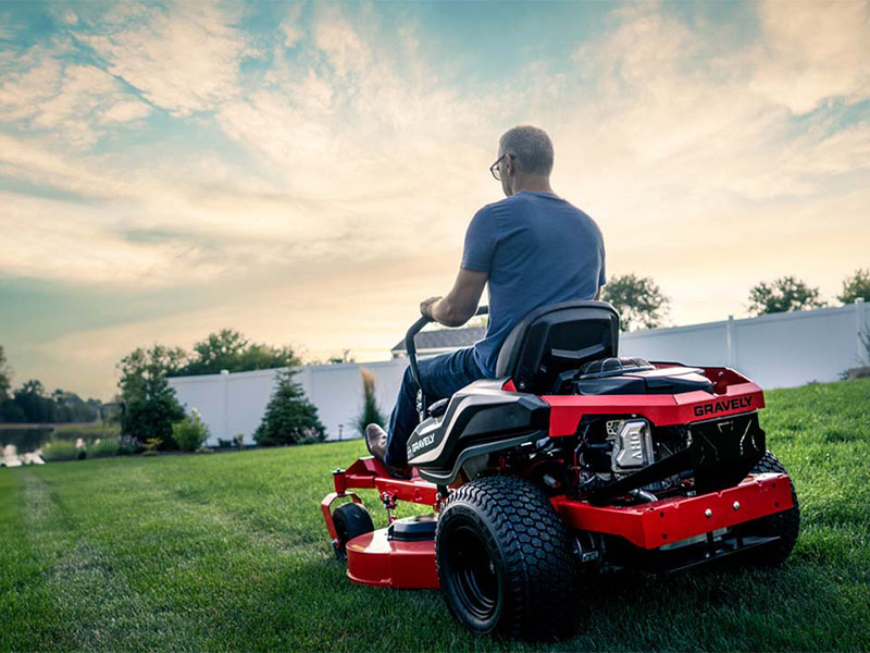 Gravely USA ZT 52 in. Kawasaki FR651V 21.5 hp in Gaylord, Michigan - Photo 12