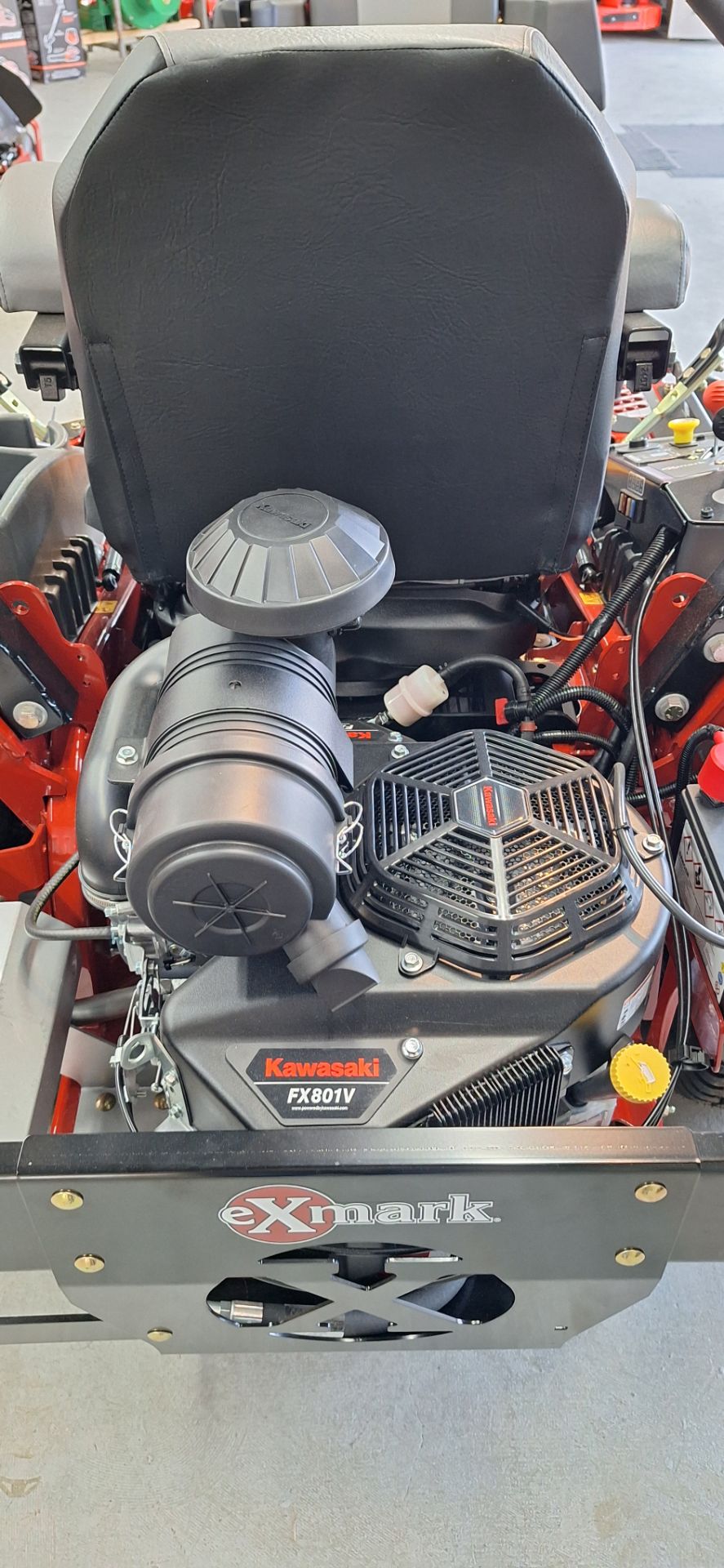 2025 Exmark Lazer Z S-Series 60 in. Kawasaki 25.5 hp in Gaylord, Michigan - Photo 3