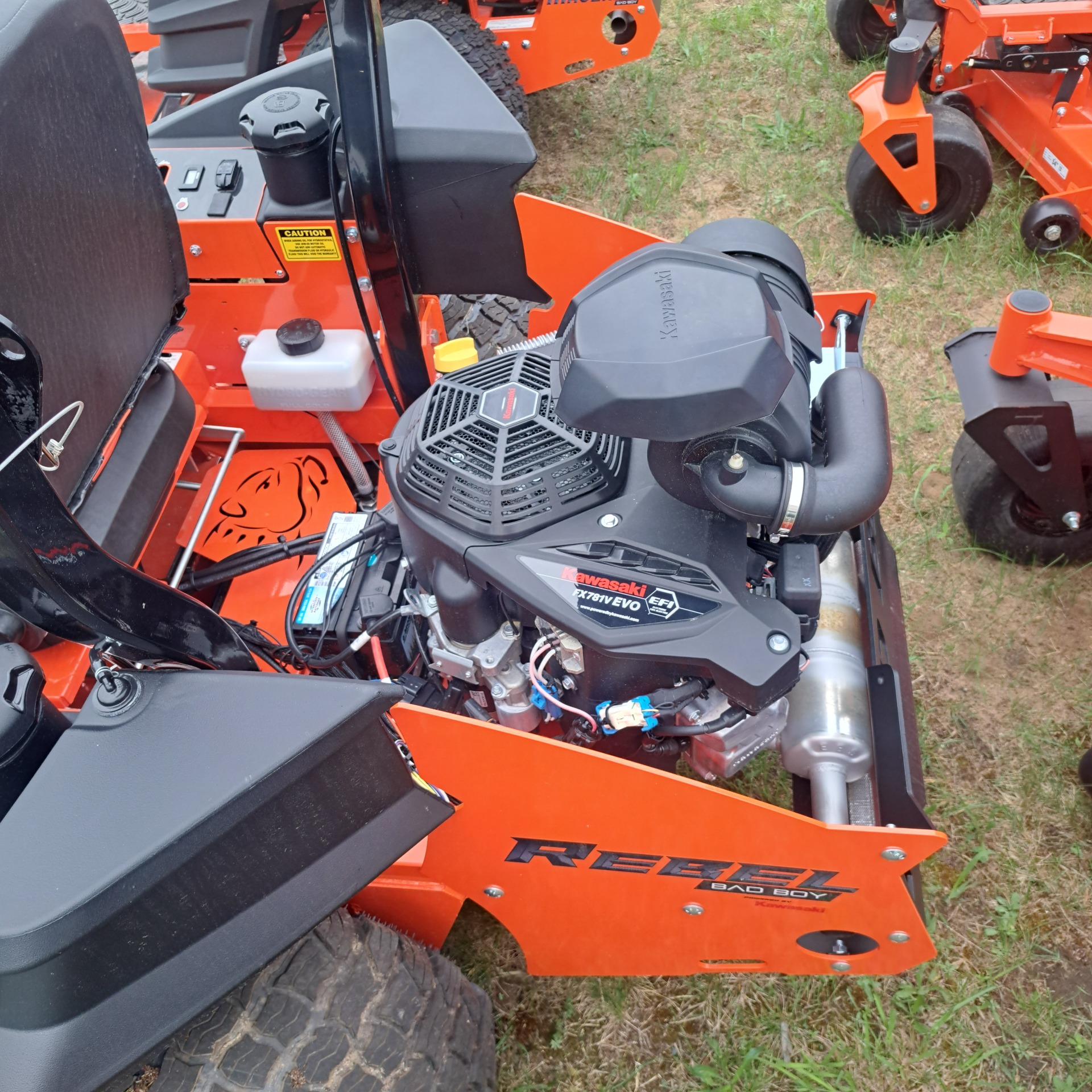 2024 Bad Boy Mowers Rebel 61 in. Kawasaki EVO781 EFI 31 hp in Gaylord, Michigan - Photo 4