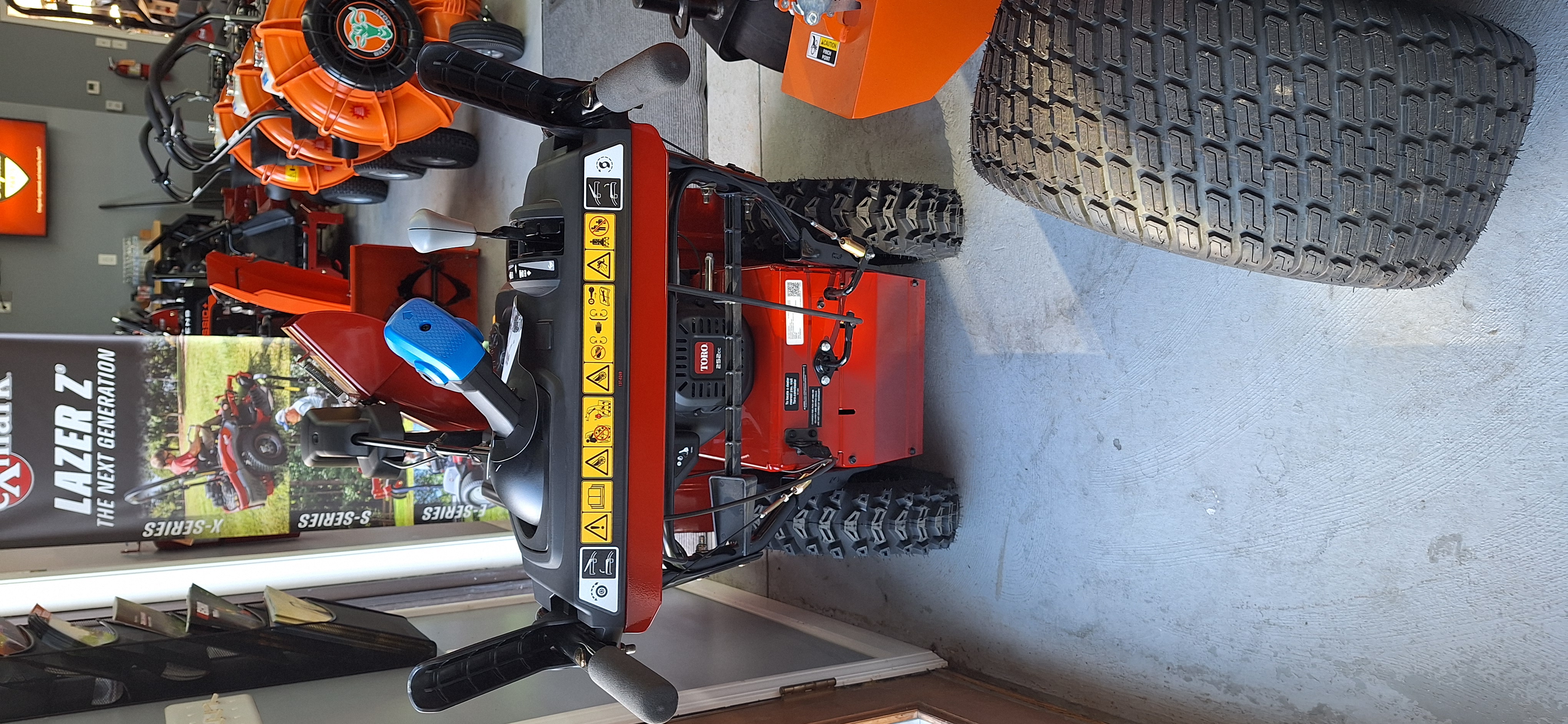 Toro 28 in. Power Max HD 828 OAE in Gaylord, Michigan - Photo 2