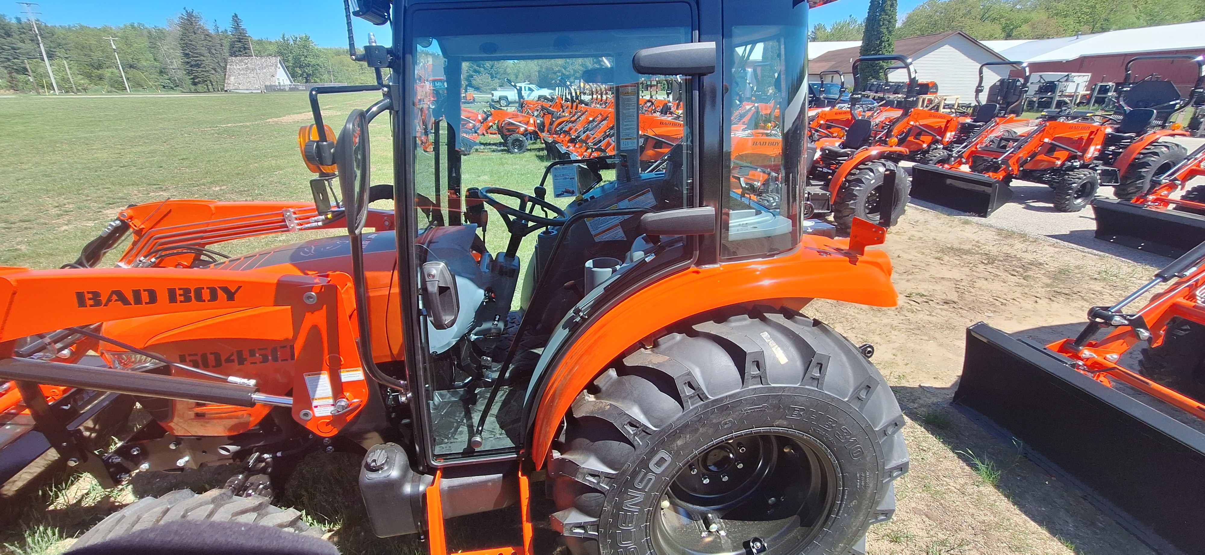 Bad Boy Mowers 5045CHIL IND Tires with Loader in Gaylord, Michigan - Photo 3